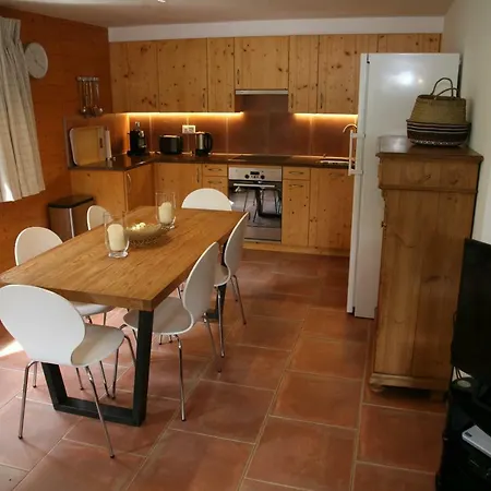 Chateaupre B01 Apartment *