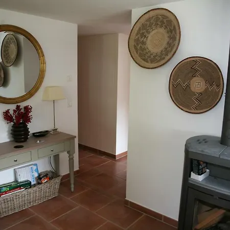 Chateaupre B01 Apartment